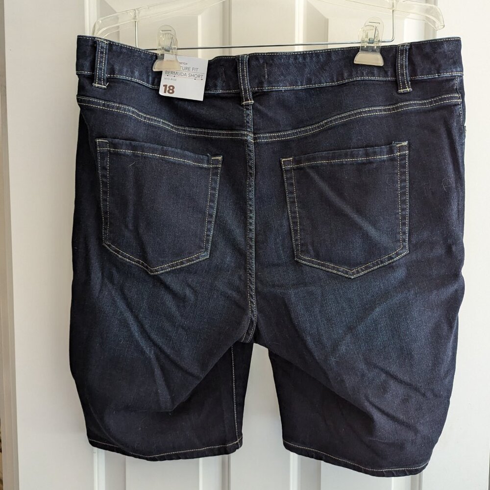 Lane Bryant Denim Bermuda SHort - Size 18 - Picture 2 of 7